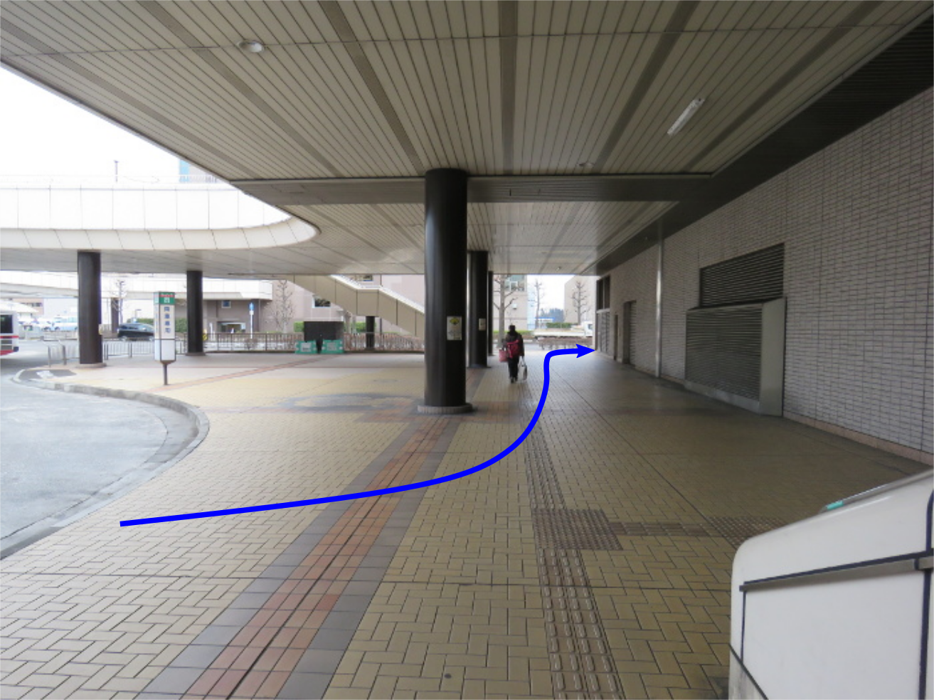 泉中央駅からのびすく泉中央への行き方（バス１）